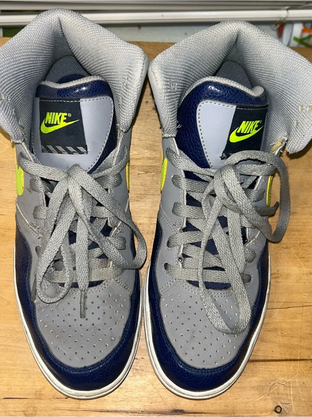 Nike Court Tranxition 537328-034 2012 Gray Navy Blue Green Hi Tops Mens Size 8